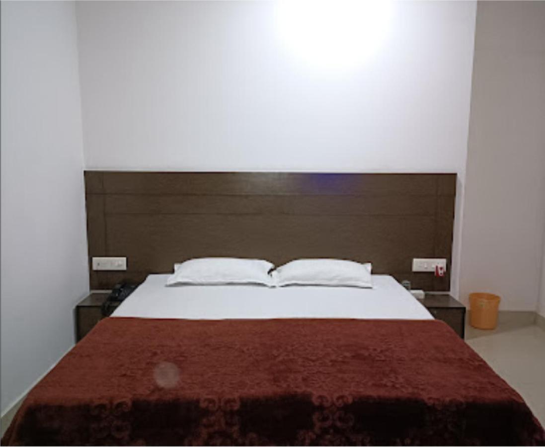 Supreme Guest House By Wb Inn Agra  Eksteriør billede